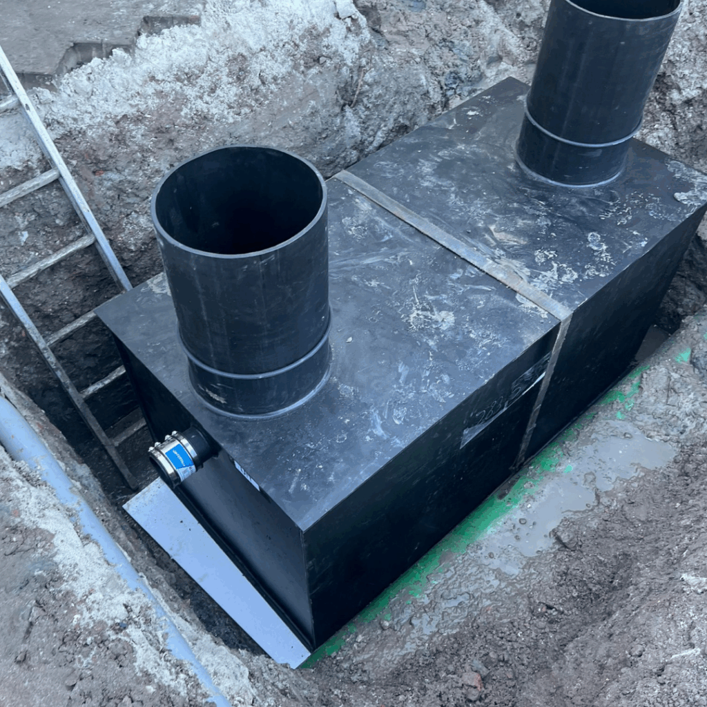 Riolering, drainage en overig leidingwerk: Aanbrengen vetafscheider t.b.v. Sligro Groningen (I.o.v. Retailbouw Nederland)